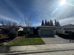 Building Photo - 389 Snapdragon Ln