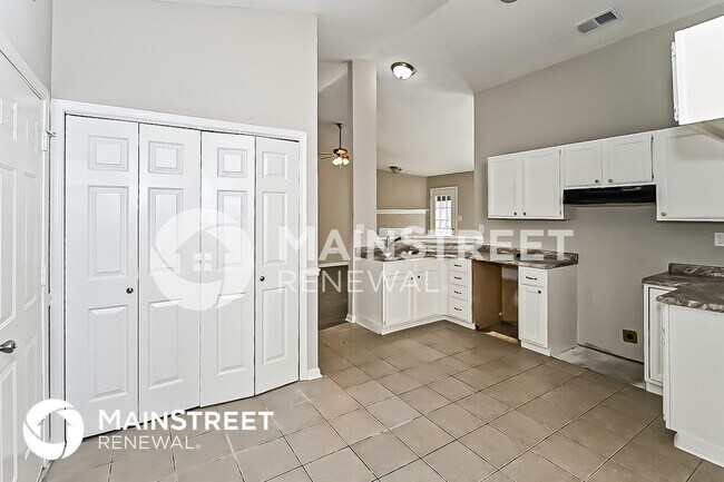 Foto del edificio - 7145 Peppermill Ln