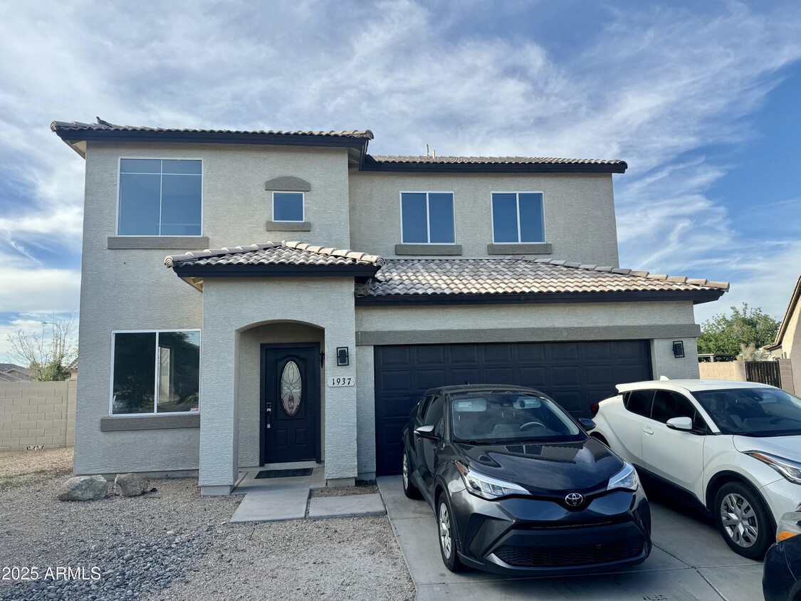 Foto del edificio - 1937 N 104th Ln
