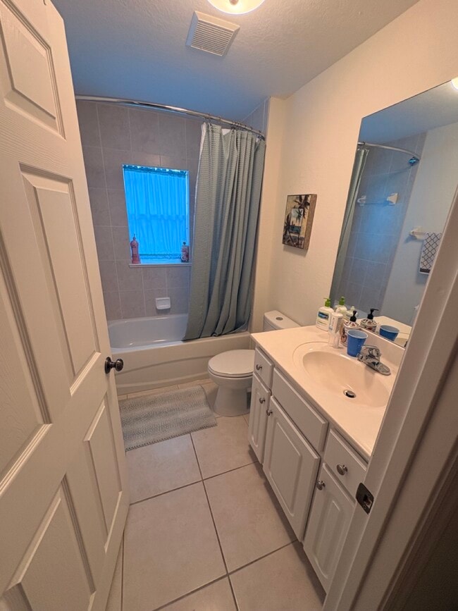 Building Photo - 215 West Blvd