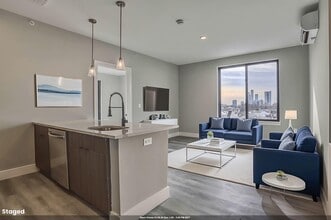 Building Photo - 3516 John F. Kennedy Blvd