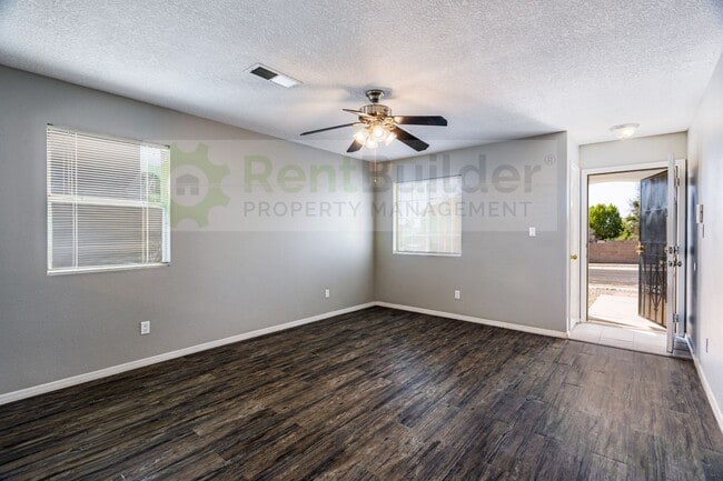 Building Photo - THIS ONE WILL GO FAST!