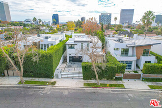 Building Photo - 6242 Drexel Ave