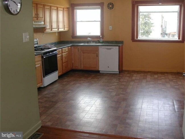 Foto del edificio - 358 Krams Ave