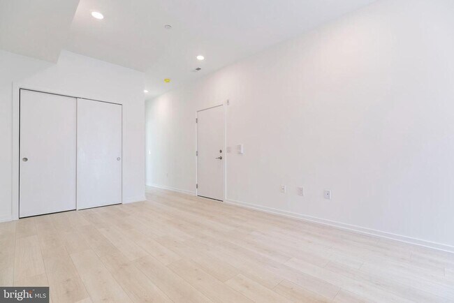 Foto del edificio - 1244 N Taney St