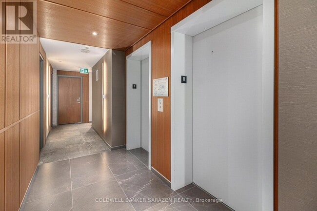 Building Photo - 101 Queen St