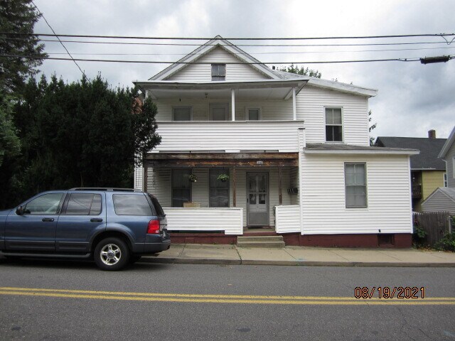 Building Photo - 360 High St