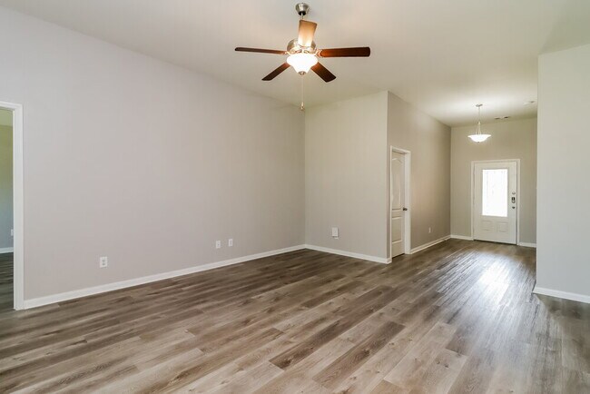 Building Photo - 13628 Helix Brg Wy