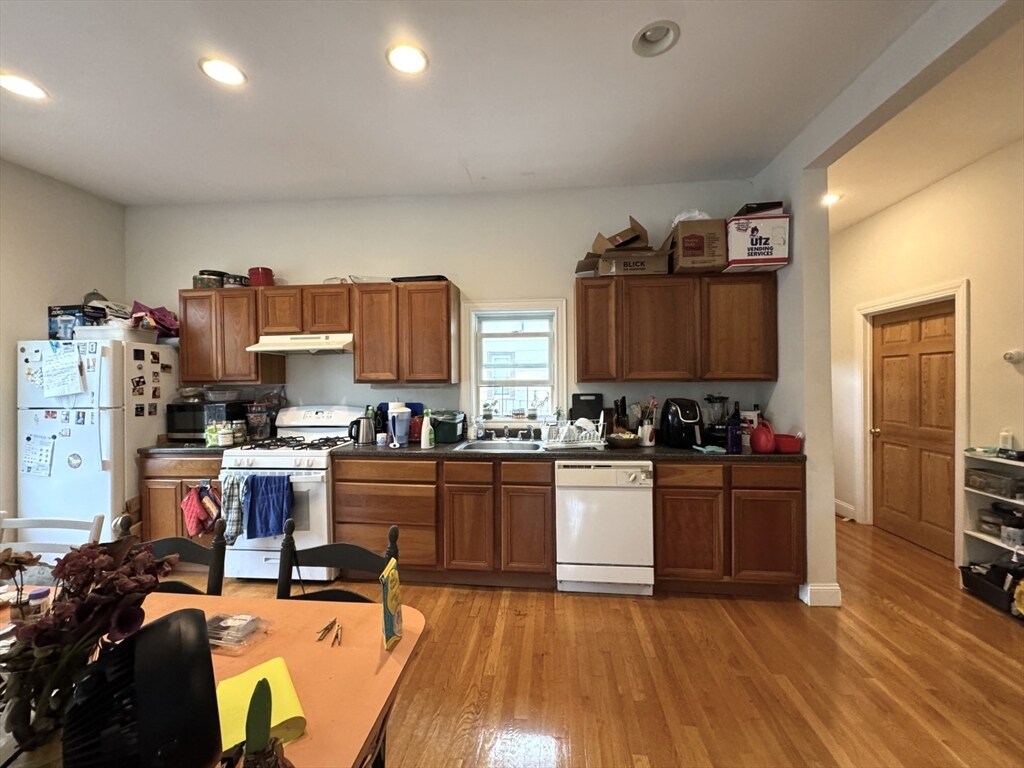 Foto principal - 1 McLean Pl