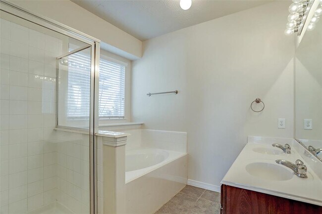Building Photo - 9407 Taftsberry Dr