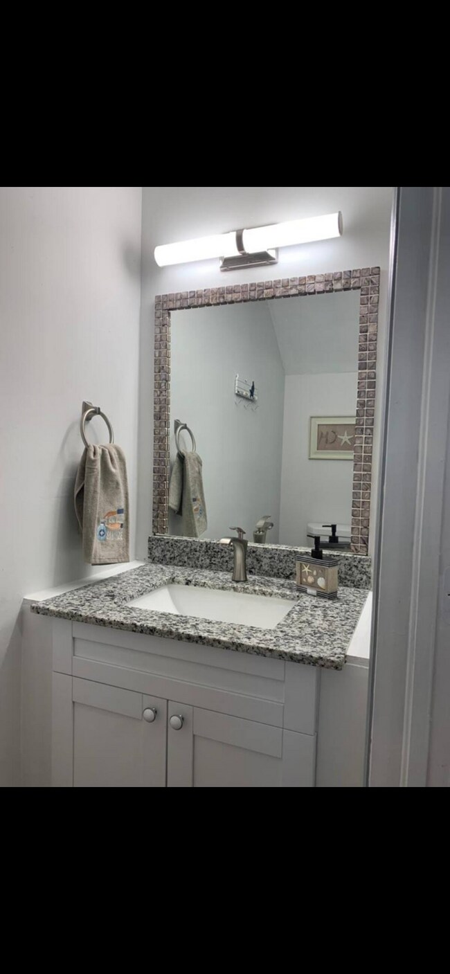 Foto del edificio - 13437 Heald Ln