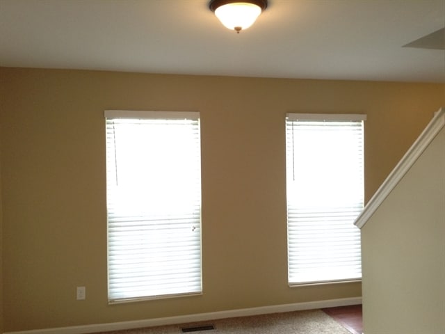 Building Photo - 658 Weeping Willow Lane