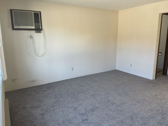 Building Photo - Two bedroom, one and half bathroom, modern...