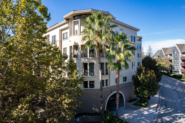 Foto del edificio - The Montecito Condominiums