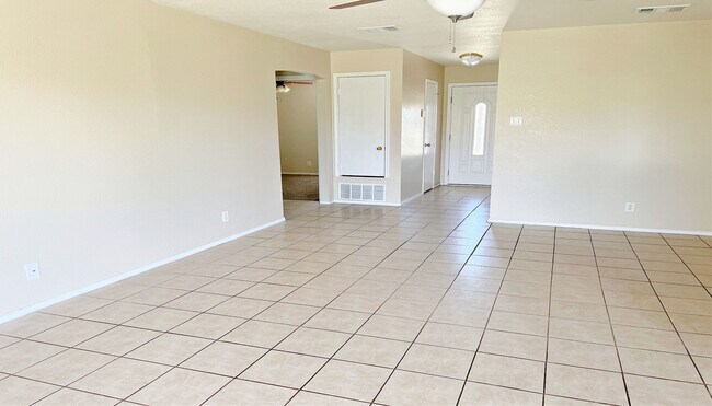 Foto del edificio - 4203 Lonesome Dove Dr