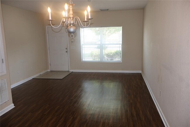 Building Photo - 4445 SW 49th Ave