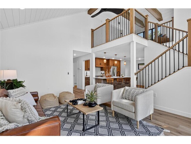 Building Photo - 13144 Maple Cir Dr SE