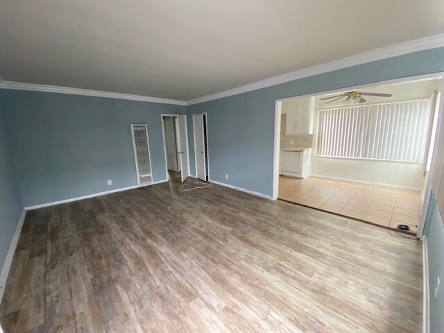 Building Photo - 1128 Highview Ave