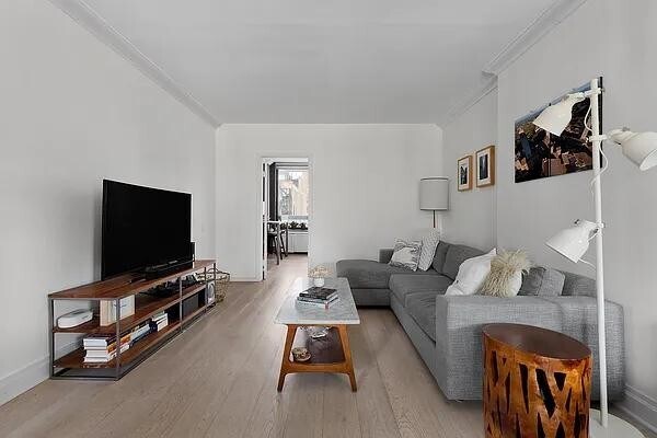 Foto del edificio - 111 E 30th St