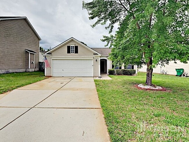 Building Photo - 6211 Whispering Brook Ct