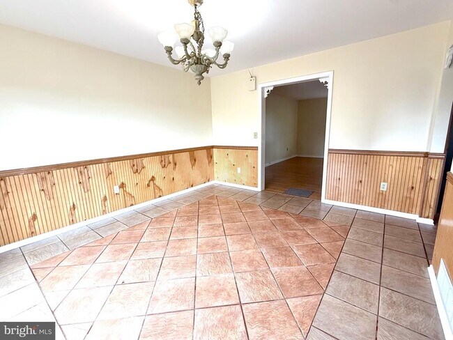 Foto del edificio - 402 Kiamensi Rd