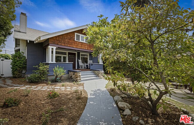 Foto del edificio - 201 S Ave 55