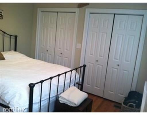 Building Photo - 2 br, 1 bath  - 42 Elm St