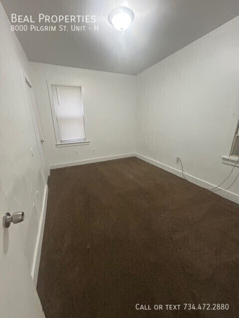 Building Photo - 8000 Pilgrim St