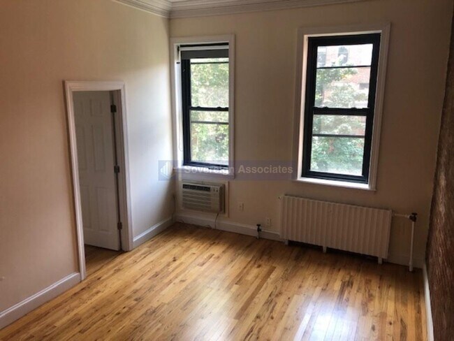 Building Photo - 126 West 82nd Street