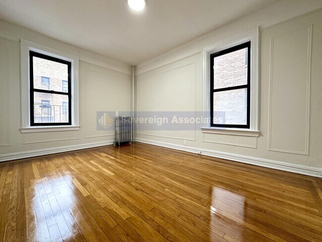 Foto del edificio - 3015 Roberts Avenue