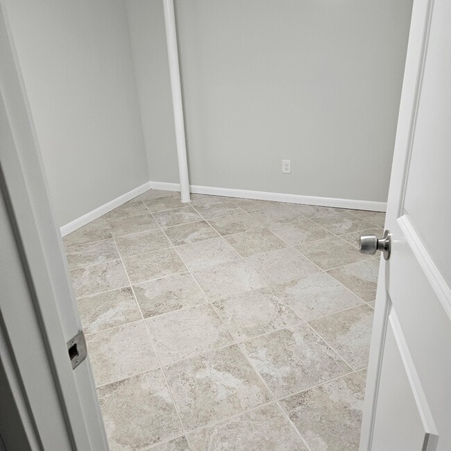 Building Photo - 2649 91st St