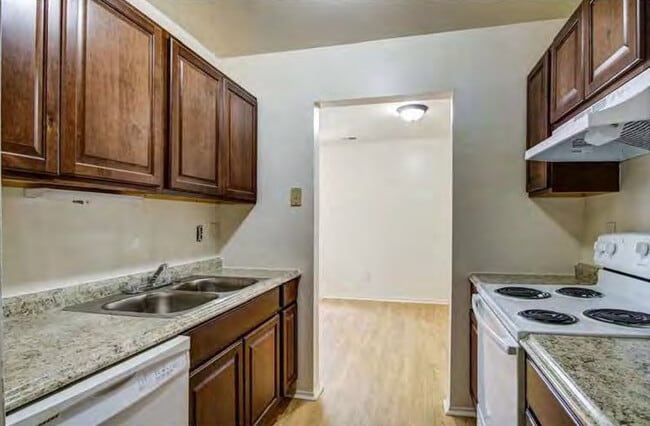 Cocina - Pines Lapeer West Apartments