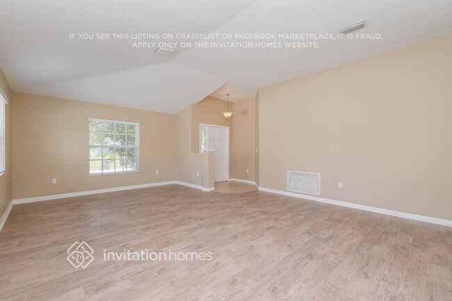 Building Photo - 11001 Whitecap Dr