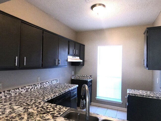 Foto del edificio - Newly Renovated Duplex in Williamsburg Colony