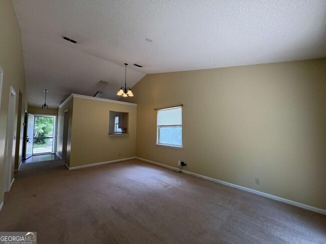 Building Photo - 233 W Lakemont Dr