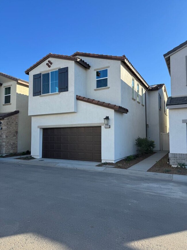 Foto del edificio - Beautiful Brand-New Home (Price Drop)>>>> Call Today>>>>