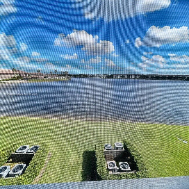 Foto del edificio - 1401 SW 134th Way