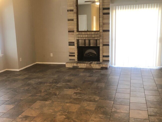 Foto del edificio - 2206 Millstone Dr