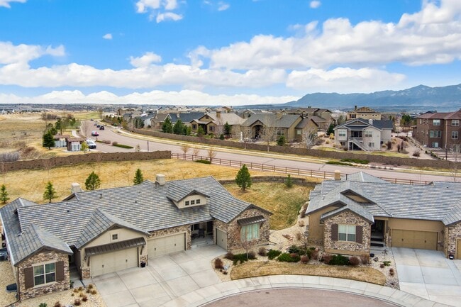 Foto del edificio - 2156 Villa Creek Cir