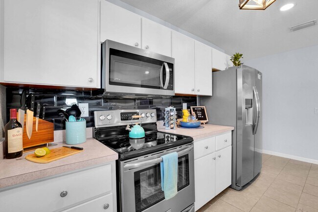Building Photo - 8615 44th Avenue Dr W