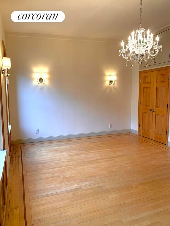 Foto del edificio - 25 W 70th St