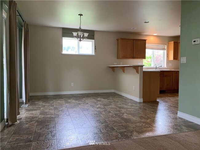 Foto del edificio - 3 bedroom, 2.5 bath in North Bellingham!