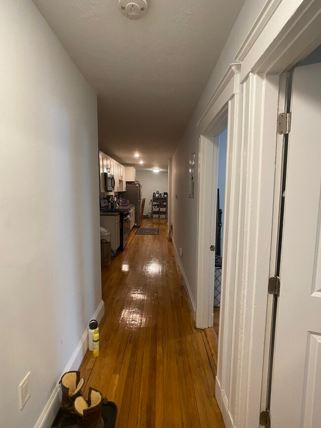 Building Photo - 76 Perkins St