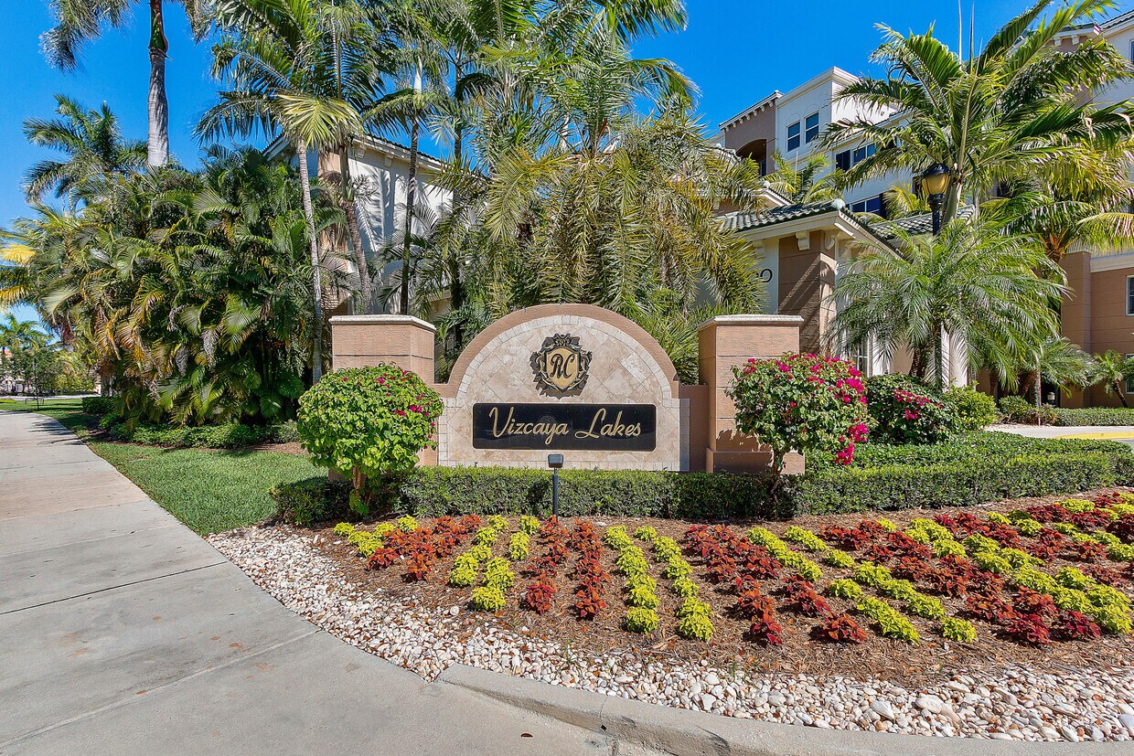 1660 Renaissance Commons Blvd, Boynton Beach, FL 33426 Condo for Rent