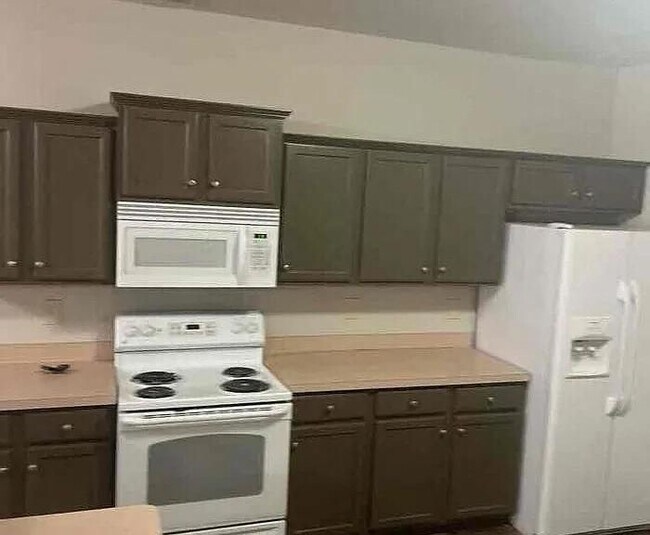 5862 Bridgeport Ct, Flowery Branch, GA 30542 House Rental in Flowery