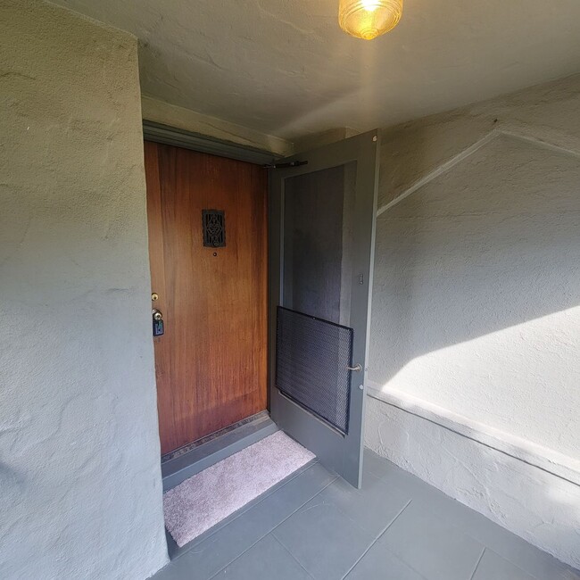 Foto del edificio - 950 Fremont St