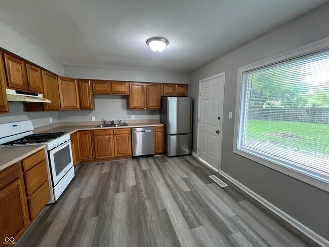 Foto del edificio - 223 Highwood Dr