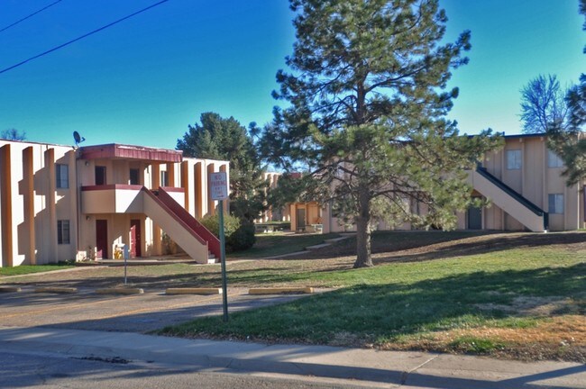 Julian Square Apartments Sheridan, CO
