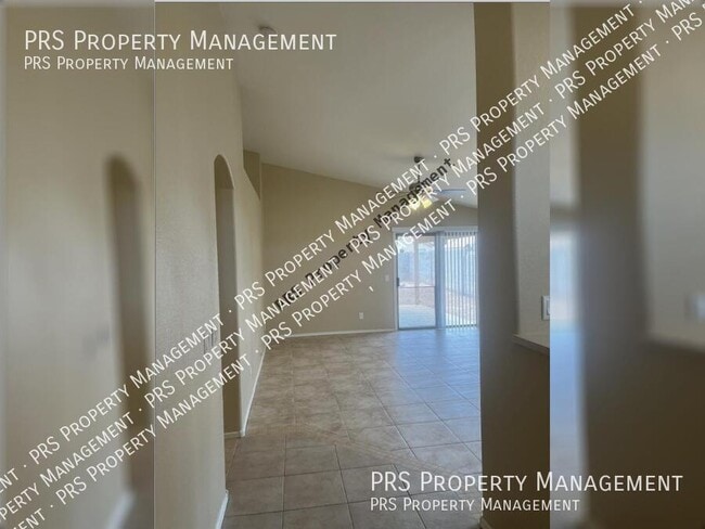 Photo - 1737 E Palo Verde St House