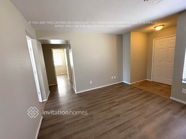 Foto del edificio - 4709 N 84th Dr